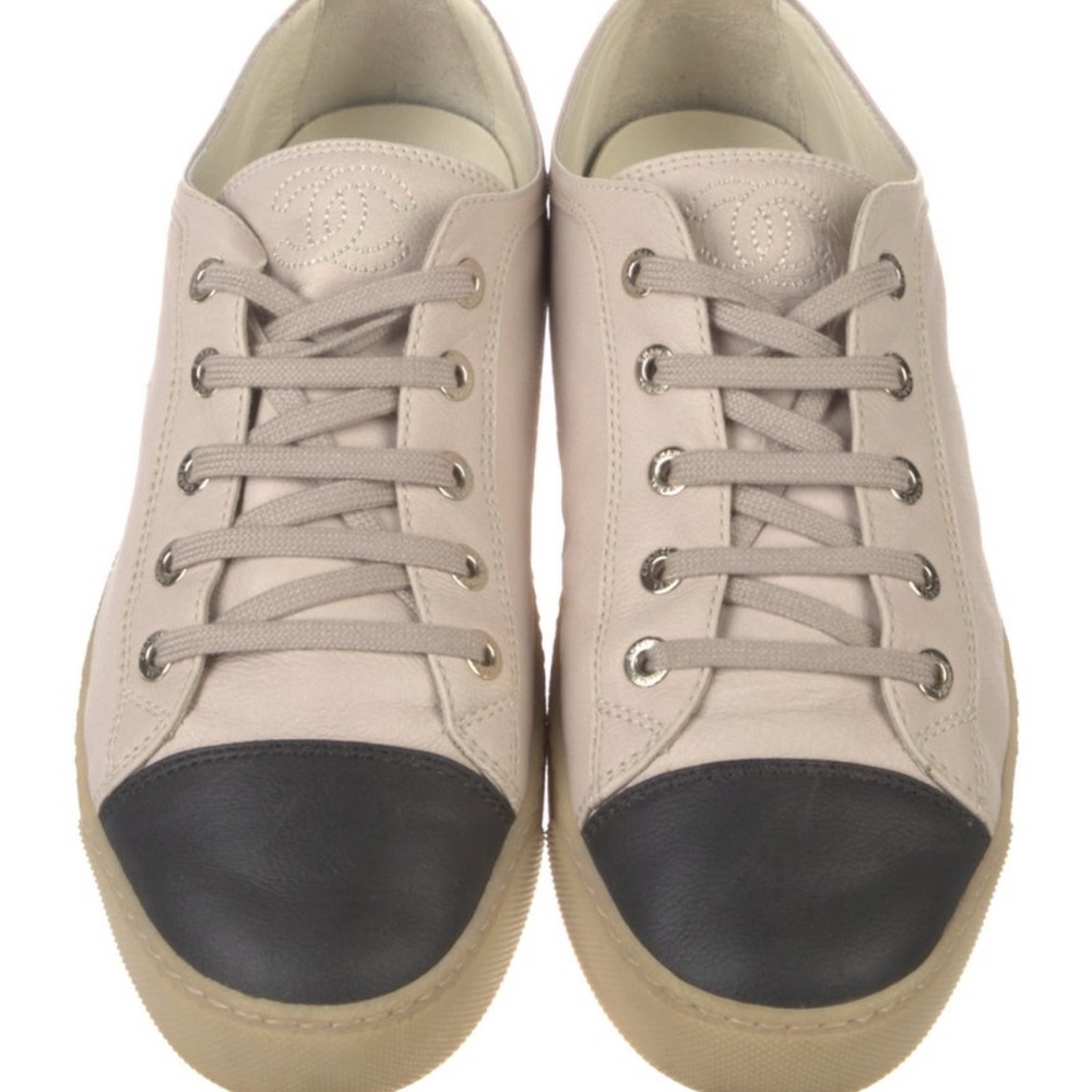 Authentic CHANEL Beige and Black Women's leather classic Sneakers